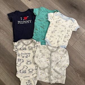 5/30$ 5 piece bundle size 3-6m (4 bodysuits + 1 top)